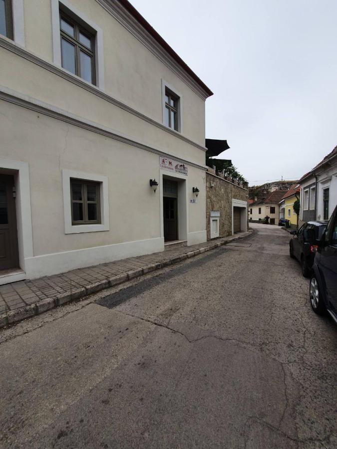 A-M Condominium Veszprem Exterior photo